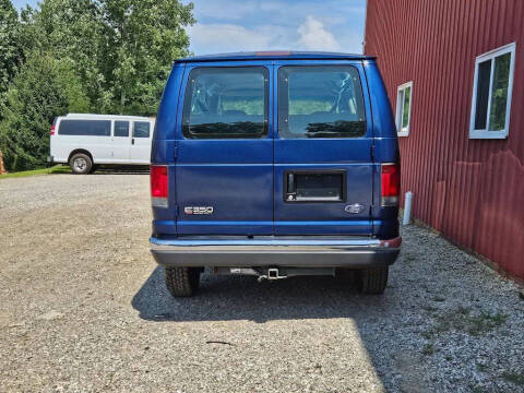 2003 Ford E-Series E-350 SD XLT