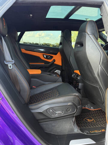 2022 Lamborghini Urus