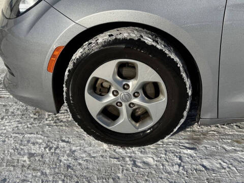 2017 Chrysler Pacifica LX