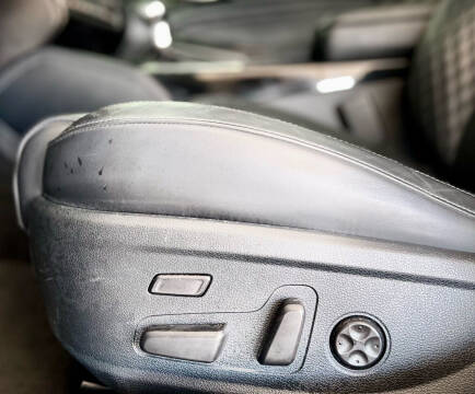 2018 Kia Cadenza Technology