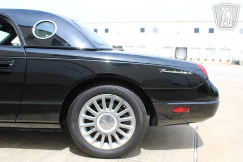 2004 Ford Thunderbird Deluxe