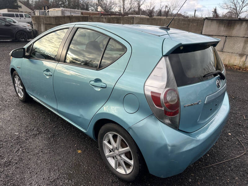 2012 Toyota Prius c Three