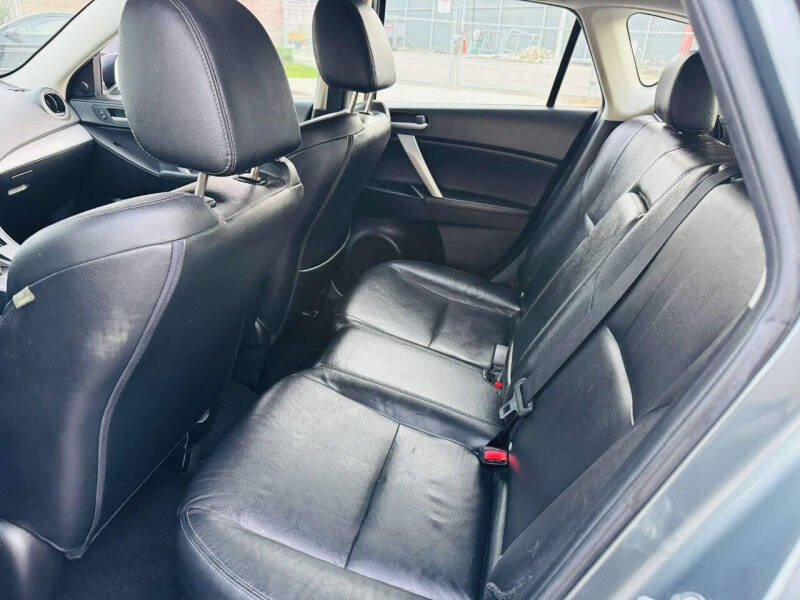 2013 Mazda MAZDA3 i Grand Touring