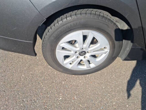 2017 Toyota Prius Two