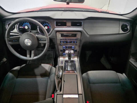 2012 Ford Mustang V6