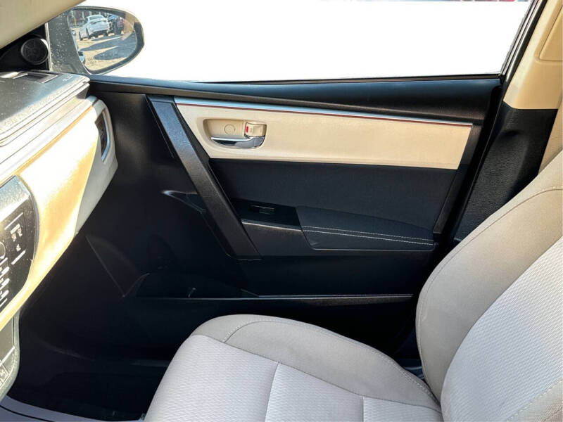 2015 Toyota Corolla LE