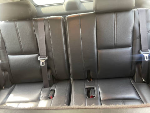 2011 Chevrolet Suburban LT