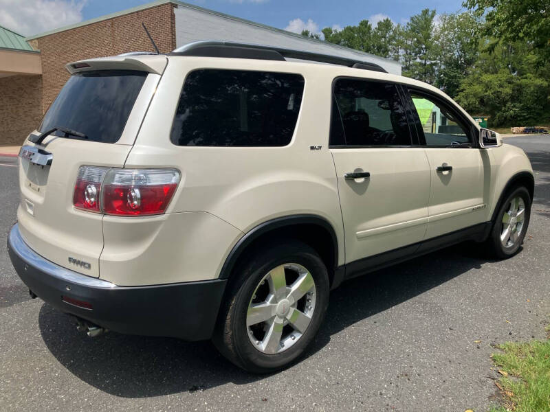 2008 GMC Acadia SLT2 photo 3