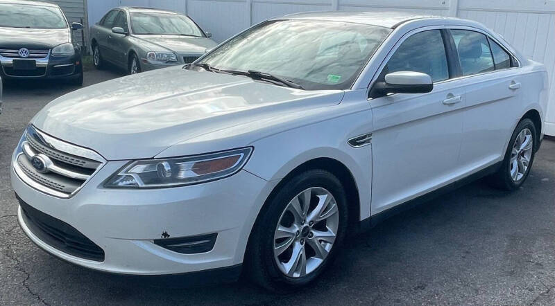 2011 Ford Taurus SEL