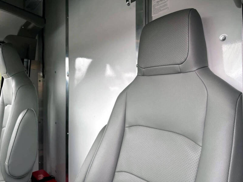 2027 Ford E-Series