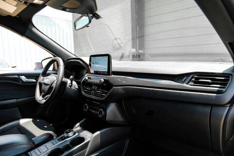 2025 Ford Escape ST-Line Select