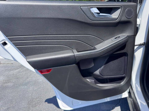 2023 Ford Escape ST-Line Select