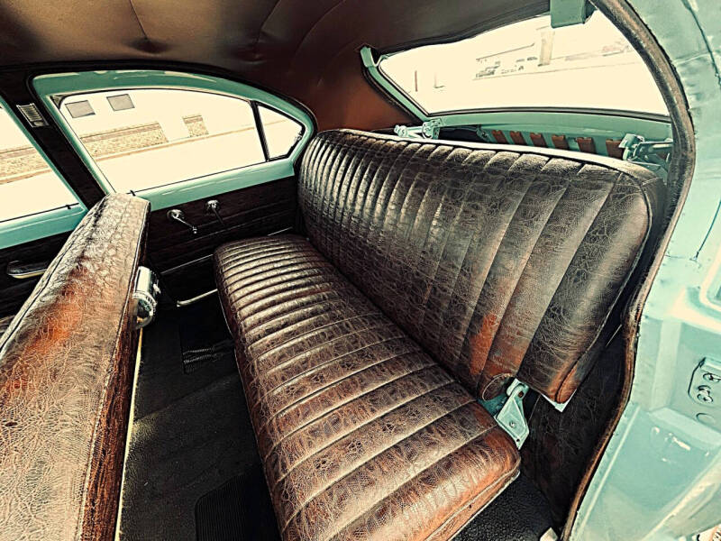 1952 Kaiser TRAVLER