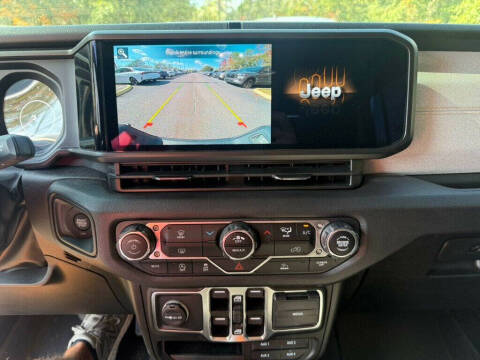 2025 Jeep Gladiator NightHawk