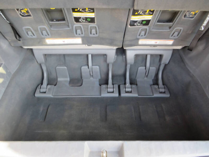 2017 Toyota Sienna LE 7-Passenger