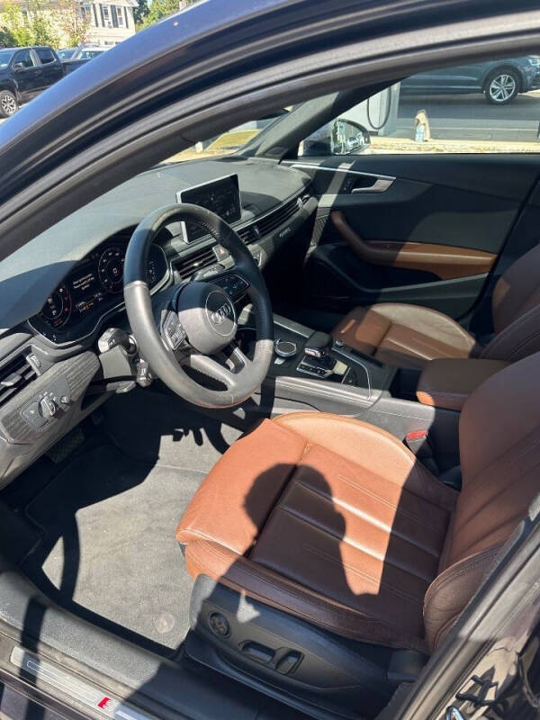 2018 Audi A4 2.0T quattro Premium Plus