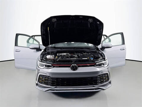 2022 Volkswagen Golf GTI SE