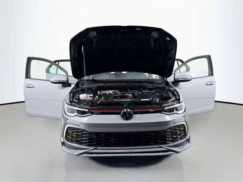 2022 Volkswagen Golf GTI SE