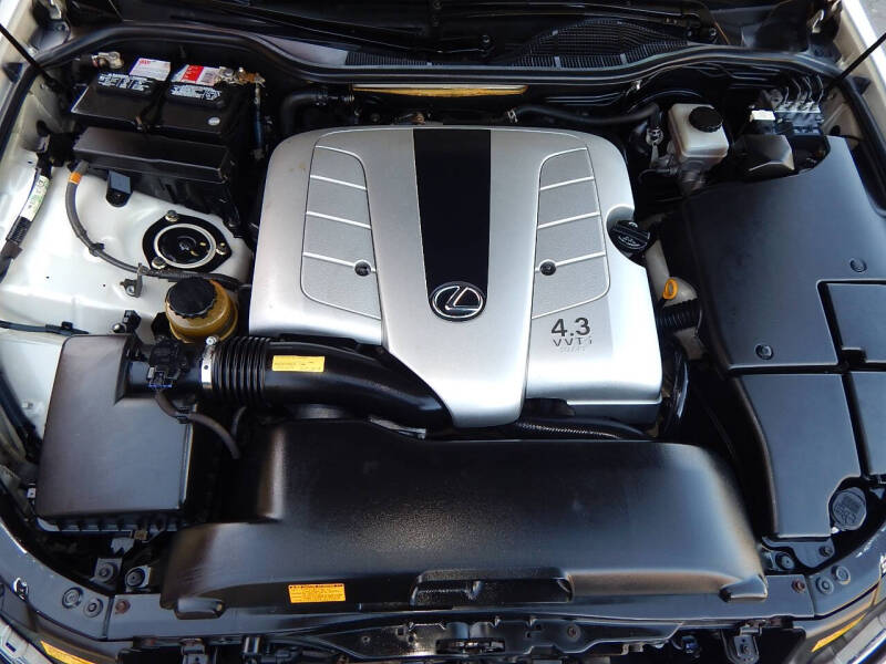 2005 Lexus LS 430