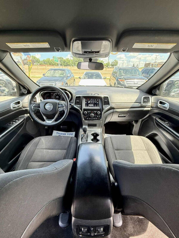 2018 Jeep Grand Cherokee Laredo E