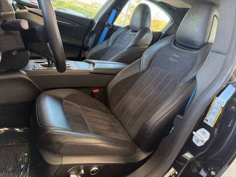 2022 Maserati Ghibli Modena