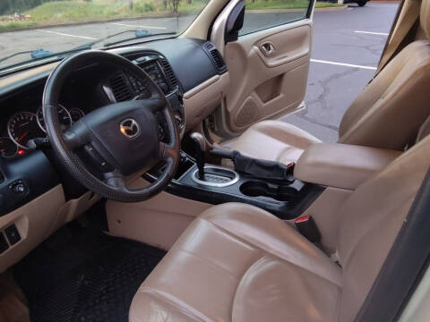 2005 Mazda Tribute s