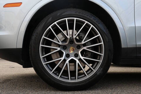 2020 Porsche Cayenne S Coupe