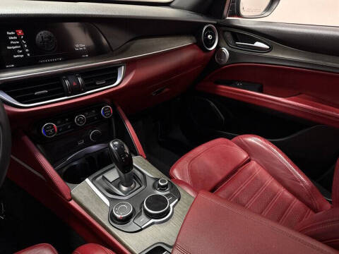 2018 Alfa Romeo Stelvio Ti Sport