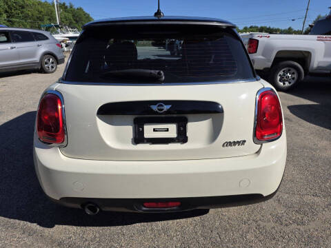 2017 MINI Hardtop 2 Door Cooper