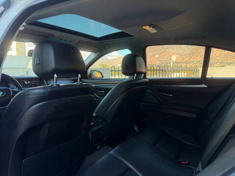 2015 BMW 5 Series 528i