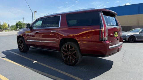 2017 Cadillac Escalade ESV Platinum