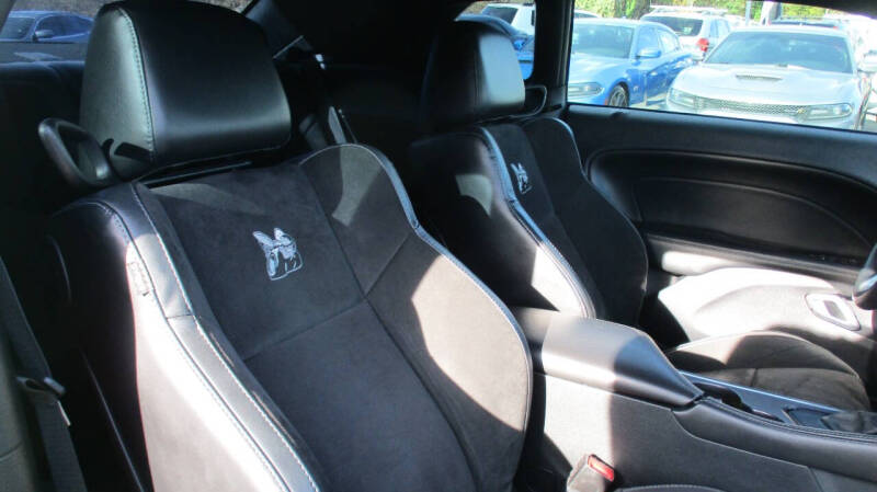 2015 Dodge Challenger SRT 392