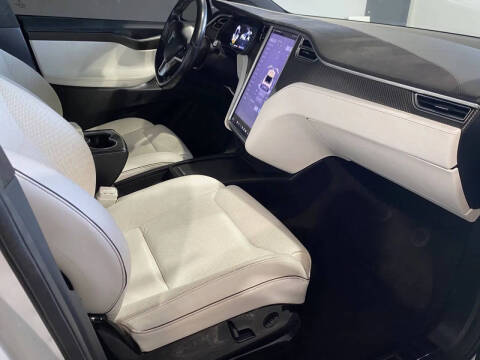 2016 Tesla Model X P90D