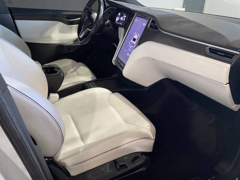 2016 Tesla Model X P90D