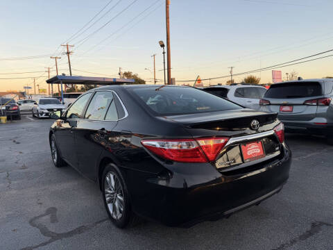 2016 Toyota Camry SE