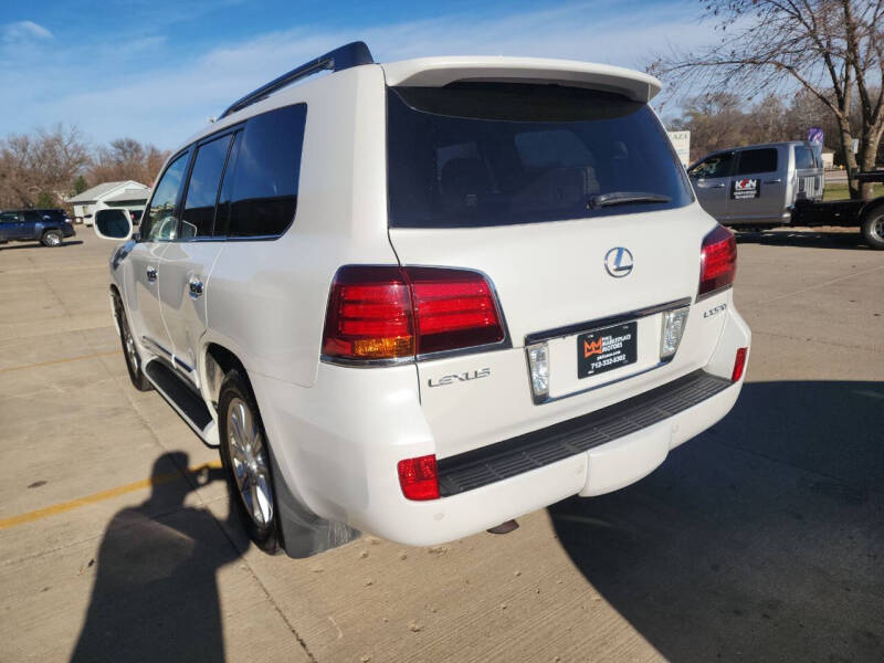 2010 Lexus LX 570