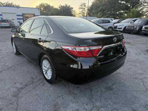 2017 Toyota Camry LE