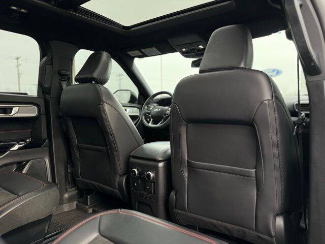 2024 Ford Explorer ST-Line