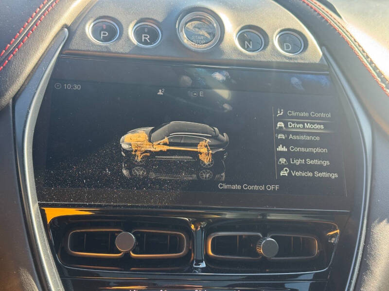 2021 Aston Martin DBX