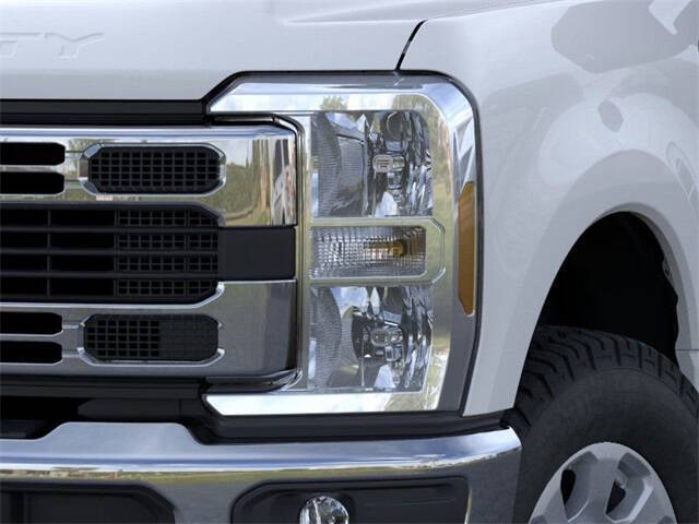 2025 Ford F-350 Super Duty XLT