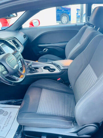 2020 Dodge Challenger SXT