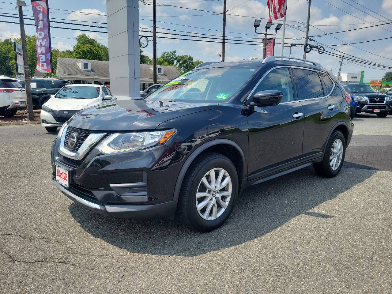 2018 Nissan Rogue for sale at HILLTOP NISSAN in East Hanover, NJ