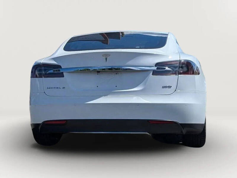 2015 Tesla Model S