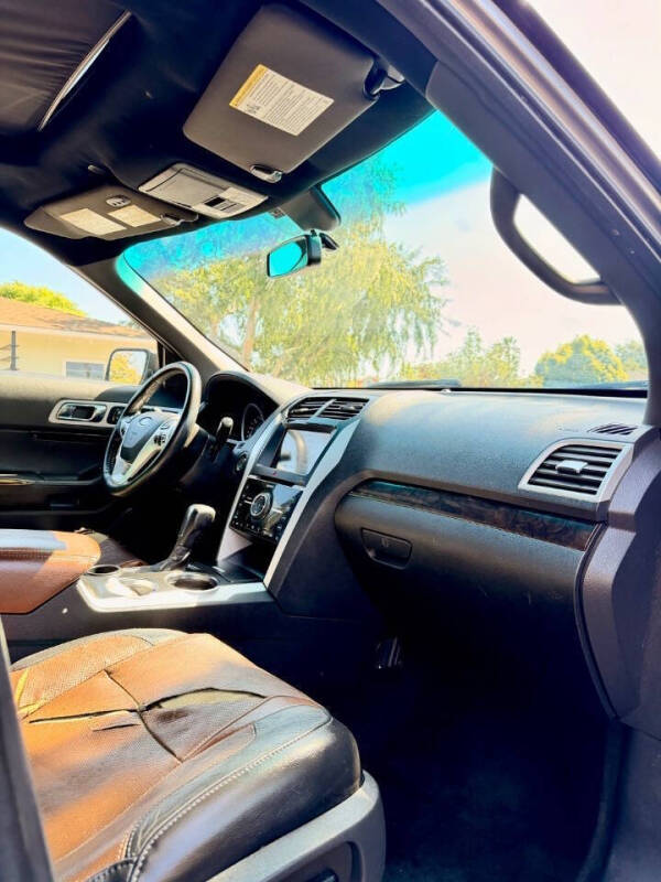 2011 Ford Explorer Limited