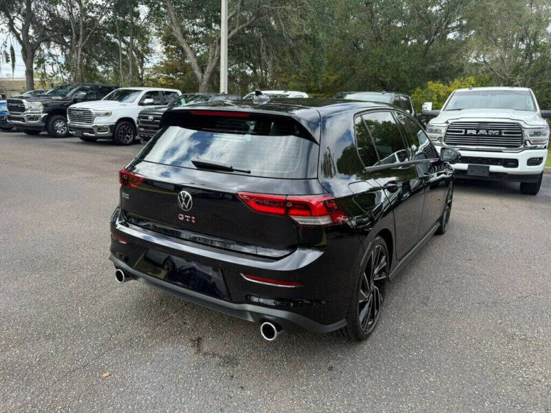 2023 Volkswagen Golf GTI Autobahn