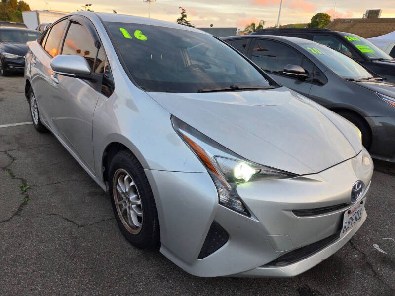 2016 Toyota Prius Two