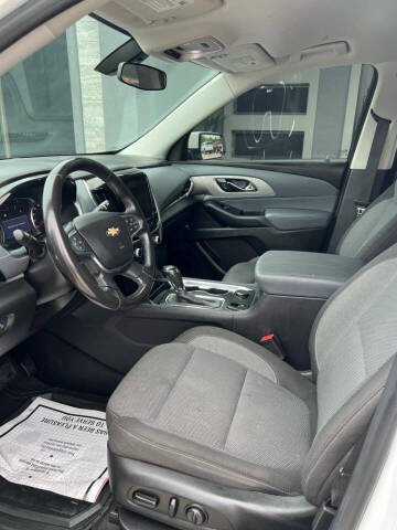 2020 Chevrolet Traverse LT Cloth