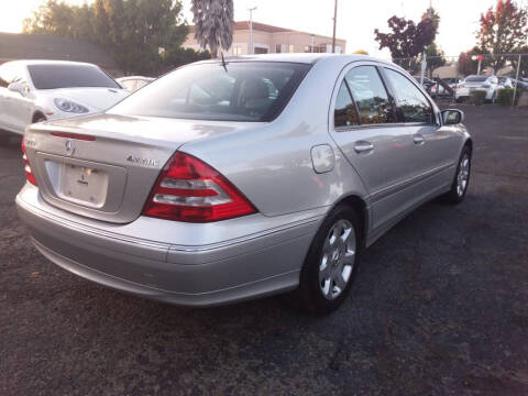 2005 Mercedes-Benz C-Class C 240 4MATIC