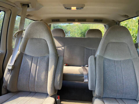 2000 Chevrolet Astro LS