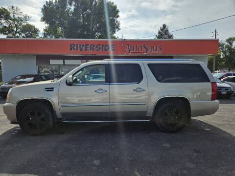 2007 Cadillac Escalade ESV for sale at RIVERSIDE AUTO SALES in Sioux City IA
